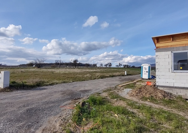 VÝŠNÁ KAMENICA - POZEMOK VHODNÝ NA VÝSTAVBU S VÝMEROU 807 m2